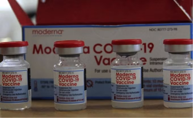 bat ngo ba ong lon cua moderna lot top 400 nguoi giau nhat nho vaccine covid 19 hinh 2