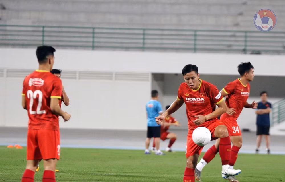 dan cau thu tuyen trung quoc co gia tri gap 4 lan doi tuyen viet nam hinh 2