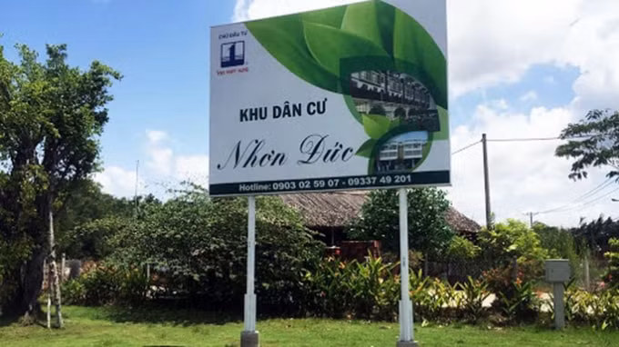van phat hung bi dinh chi kinh doanh bat dong san pyn elite fund thoai von hinh 1