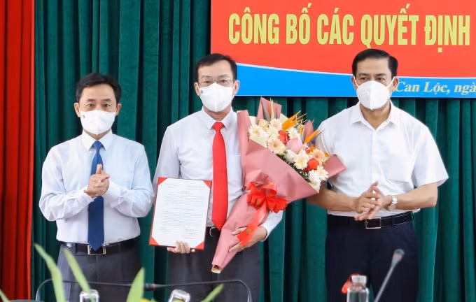 tong bien tap bao ha tinh duoc dieu dong bo nhiem lam bi thu huyen uy can loc hinh 2