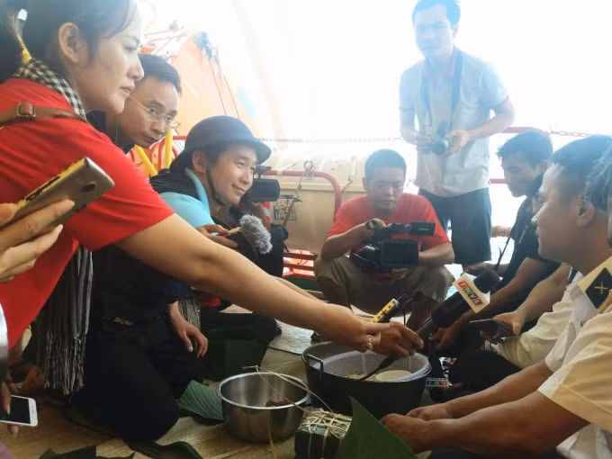 mot lan tac nghiep tren tau truong sa 08 hinh 4