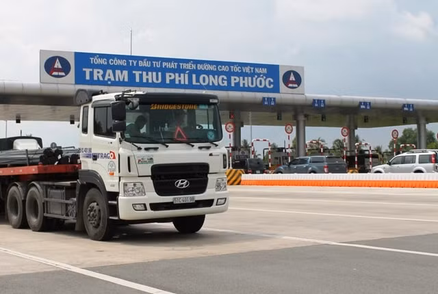 thu phi tro lai tram long phuoc tren tuyen cao toc tphcm long thanh dau giay hinh 1