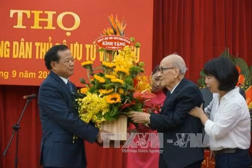 giao su vu khieu mot hien tai song dong hinh 2