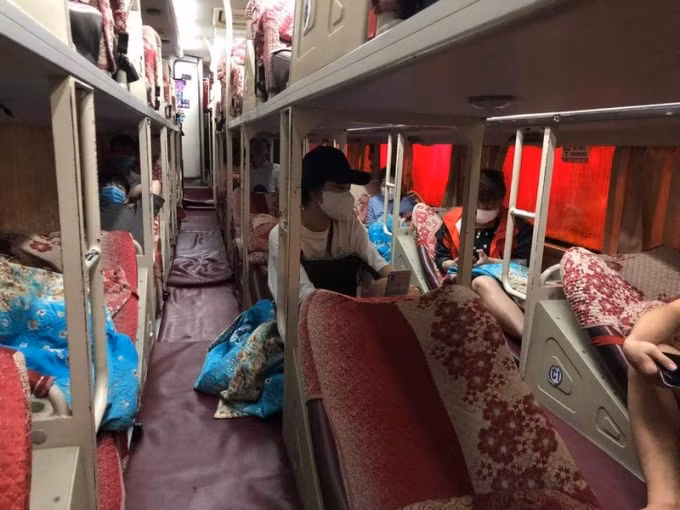 ha noi nha xe tran anh cho chui nhieu nguoi trong mua dich bi xu phat gan 30 trieu dong hinh 1