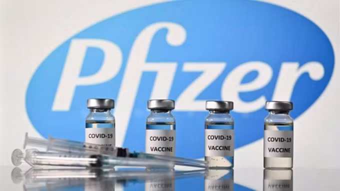 them gan 15 trieu lieu vaccine pfizer tu my da ve viet nam hinh 1