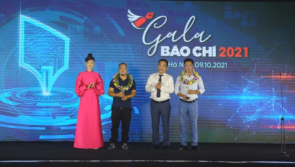 ton vinh tinh than cong hien dan than nguon nang luong tich cuc trong tung khoanh khac anh hinh 5