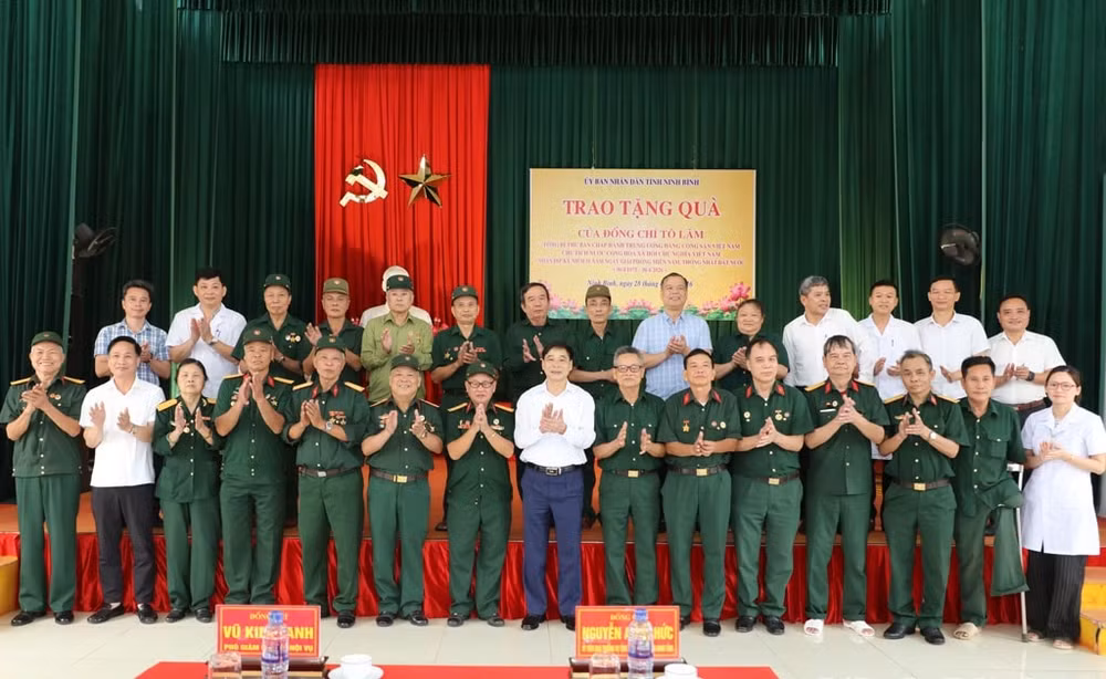 ninh 2