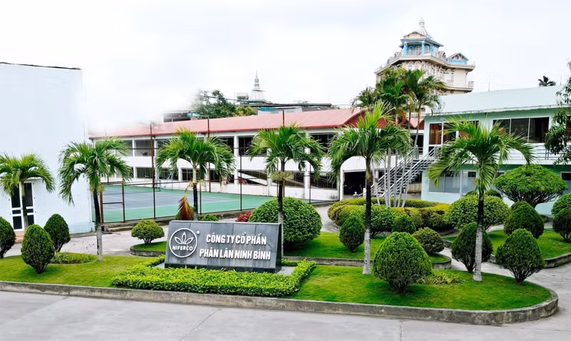 Quang cảnh công ty xanh - sạch - đẹp.