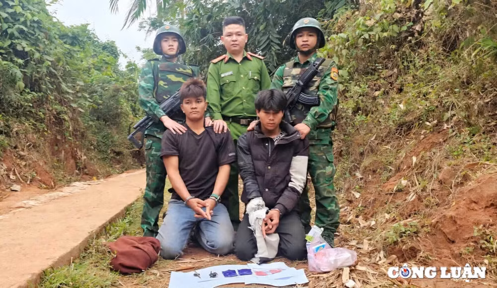 quang tri hai doi tuong vuot bien sang lao mua ma tuy bi luc luong bien phong bat giu hinh 1