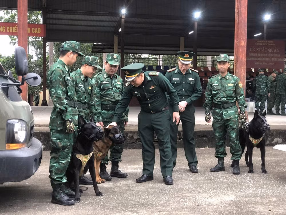 tinh than quoc te cao ca cua quan doi nhan dan va cong an nhan dan viet nam hinh 7