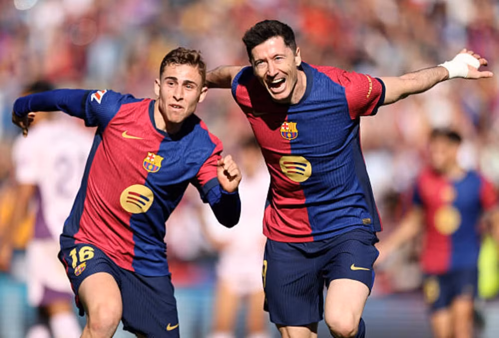 lewandowski toa sang barca gianh chien thang kich tinh truoc girona hinh 1