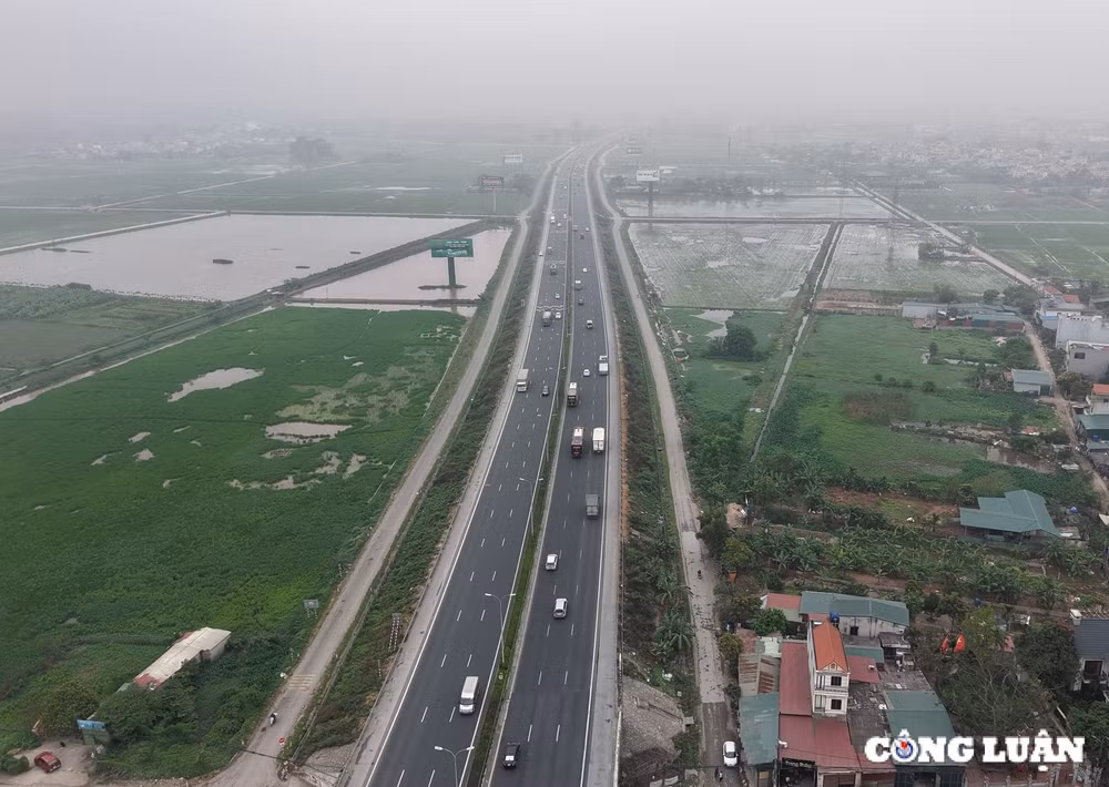 hien trang cao toc phap van cau gie duoc de xuat mo rong len 10 12 lan xe hinh 10
