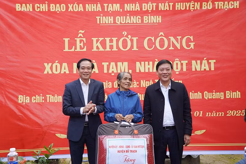 huyen bo trach quang binh hanh dong quyet liet de khong con nha tam nha dot nat hinh 2