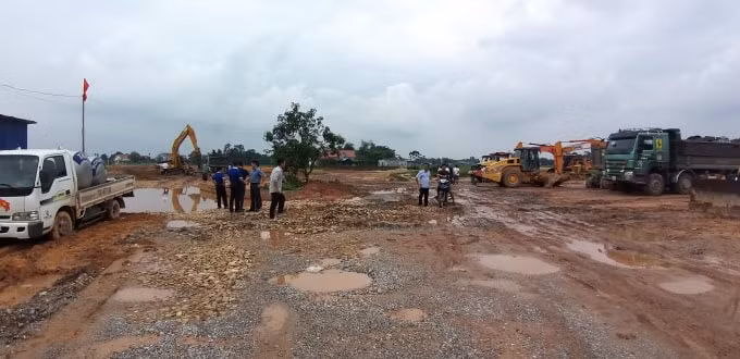 Dự án KĐT Việt Hàn Phổ Yên, Thái Nguyên tiến hành san lấp mặt bằng.