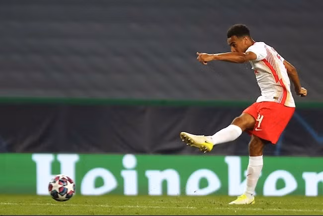Tyler Adams là cầu thủ người Mỹ đầu tiên ghi bàn ở tứ kết C1. Ảnh: internet.
