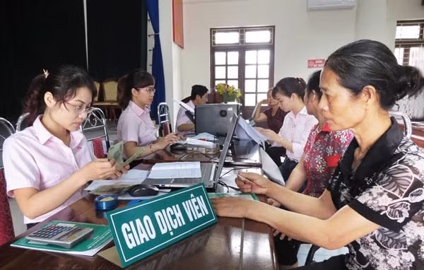 Nhiệm kỳ 2015-2020, Đảng bộ NHCSXH TW lãnh đạo, chỉ đạo chuyên môn thực hiện tốt sứ mệnh là cánh tay nối dài của Chính phủ hỗ trợ đối tượng yếu thế vươn lên thoát nghèo thông qua nguồn vốn tín dụng chính sách xã hội.