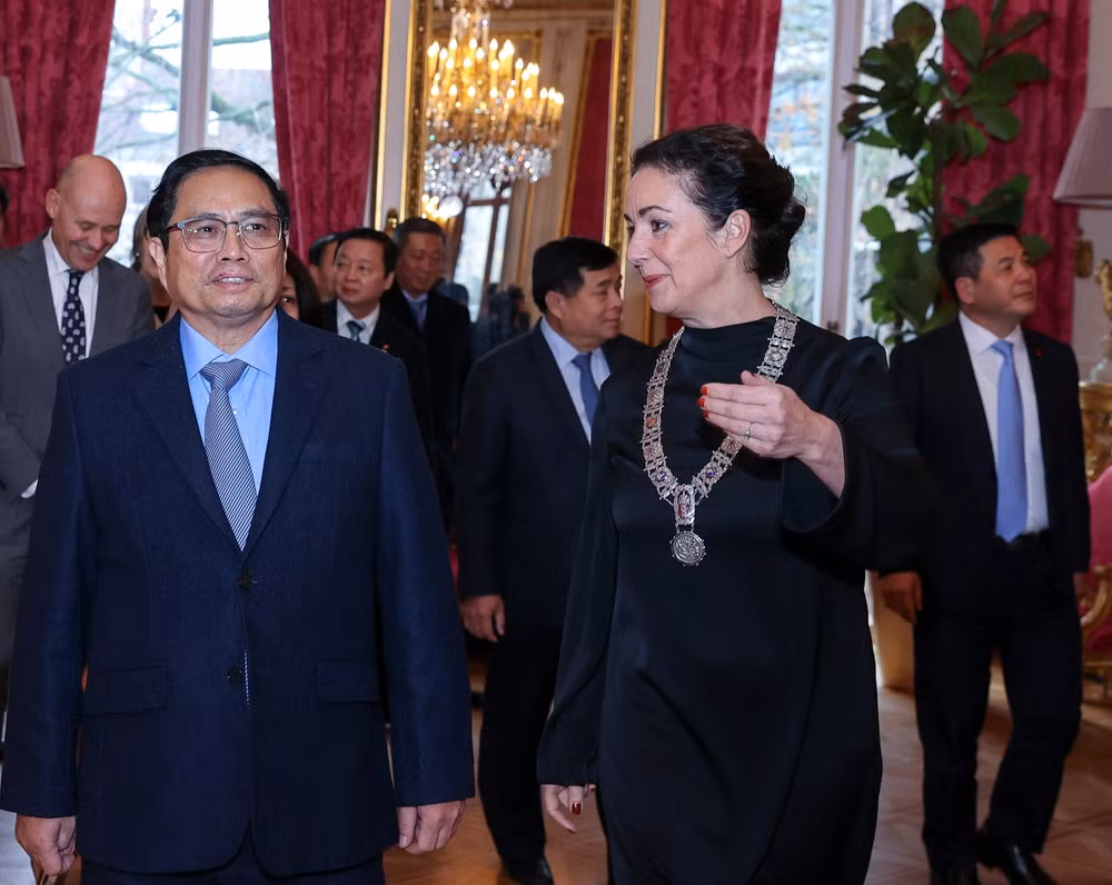 day manh hop tac giua amsterdam voi ha noi va tp hcm hinh 1