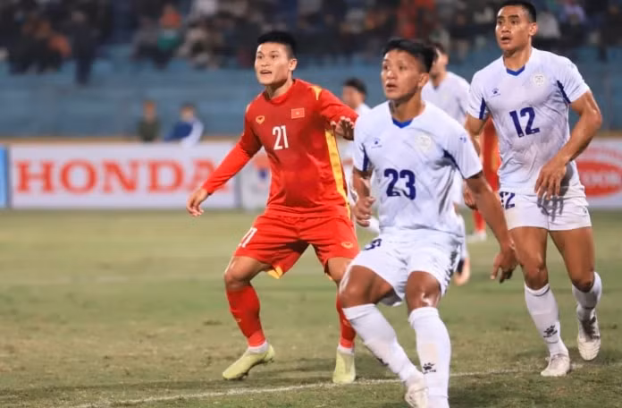 van quyet ghi ban may man dt viet nam thang nhoc philippines hinh 1