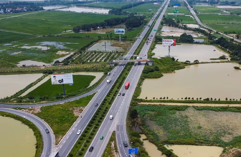 de xuat nang cap quoc lo 18 doan noi bai bac ninh thanh cao toc 6 lan xe hinh 1