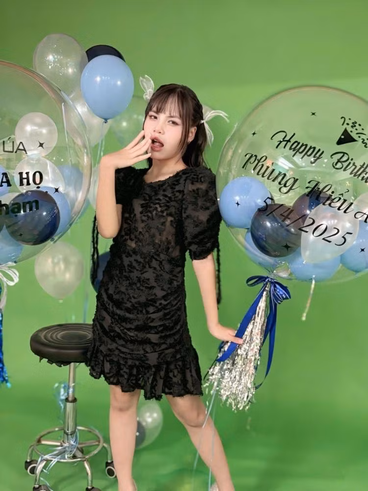 hoa hau phung hieu anh he lo du an mv hai phong phai long truoc khi du hoc uc hinh 3