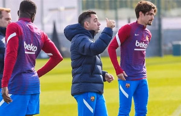 xavi ap dung 10 quy tac nghiem ngat tai barca hinh 4