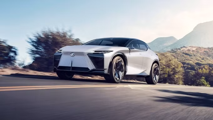 top 5 cai ten hua hen gay bao tai trien lam o to dinh dam los angeles auto show 2021 hinh 4