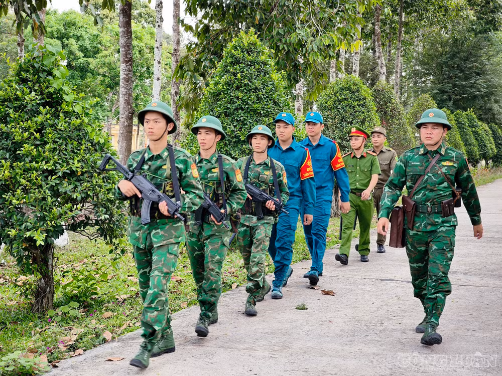 clo_br_bai-can-bo-dvtn-cac-don-vi-trong-bdbp-tinh-tich-cuc-tham-gia-tuan-tra-kiem-soat-bao-ve-bien-gioi.jpg