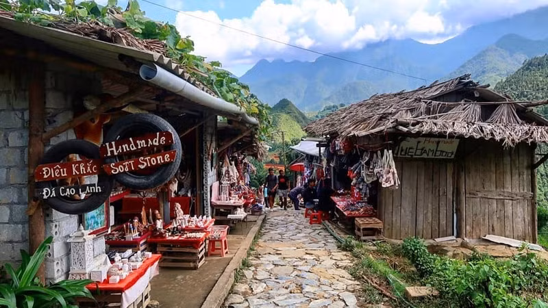 lao cai tap trung khai thac thi truong khach quoc te hinh 2