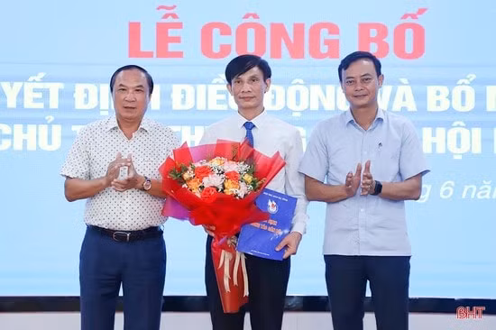 bo nhiem nha bao vo xuan bau giu chuc pho chu tich thuong truc hoi nha bao ha tinh hinh 1