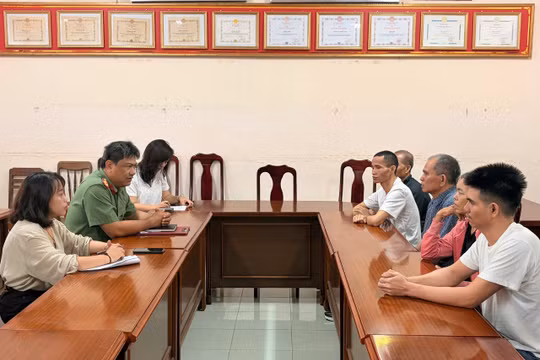 Gia Lai: Hỗ trợ 5 công dân bị Thái Lan trục xuất vì cư trú trái phép trở về đoàn tụ với gia đình