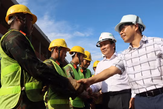 'Vượt nắng, thắng mưa' 90 ngày đêm hoàn thành 7 trường nội trú biên giới Gia Lai