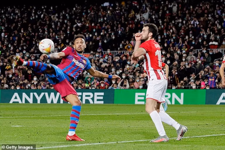 thang dam bilbao 4 0 barca gianh lai vi tri thu 4 cuaatletico hinh 1