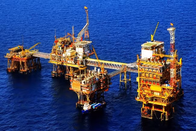 Giá xăng dầu hôm nay 1/1: Bật tăng ngày đầu năm mới 2021. Ảnh minh họa