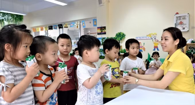 Theo mục tiêu của đề án sữa học đường đến hết năm 2020 có khoảng 1,2 triệu trẻ mầm non và tiểu học ở Hà Nội được uống sữa học đường