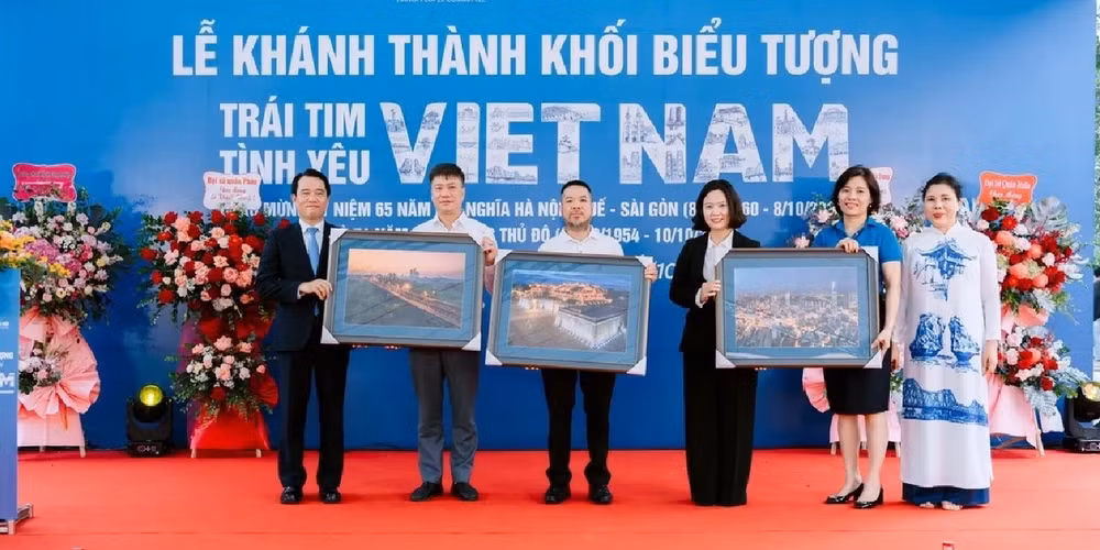 Ảnh màn hình 2025-10-13 lúc 07.02.54