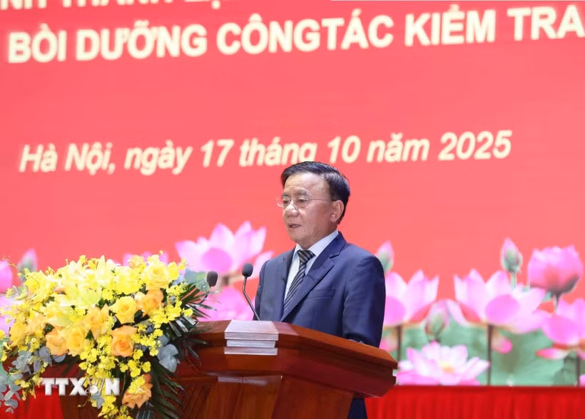le-cong-bo-quyet-dinh-thanh-lap-va-ra-mat-trung-tam-nghien-cuu-va-dao-tao-boi-duong-cong-tac-kiem-tra-dang-5.jpg