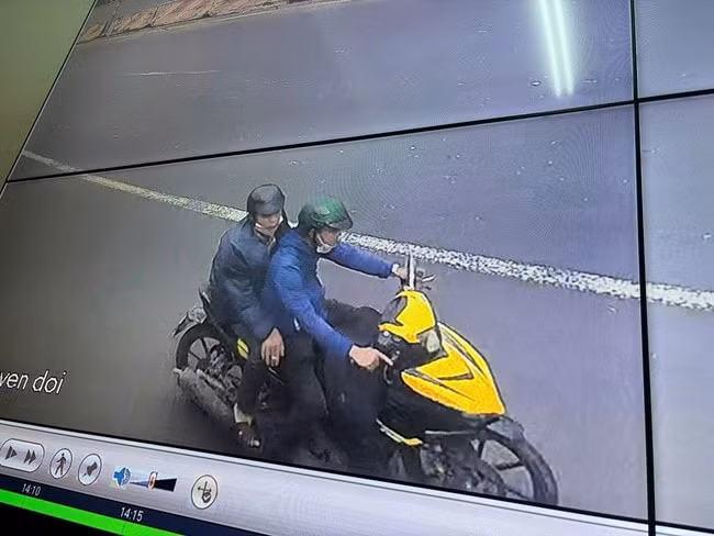 Diễn biến mới vụ cướp giật vàng 100 triệu đồng tại TP HCM - Ảnh 2.