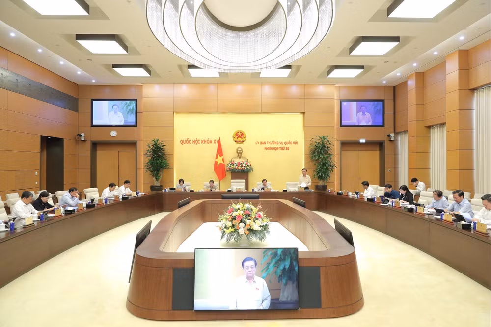 Quang cảnh phiên họp.
