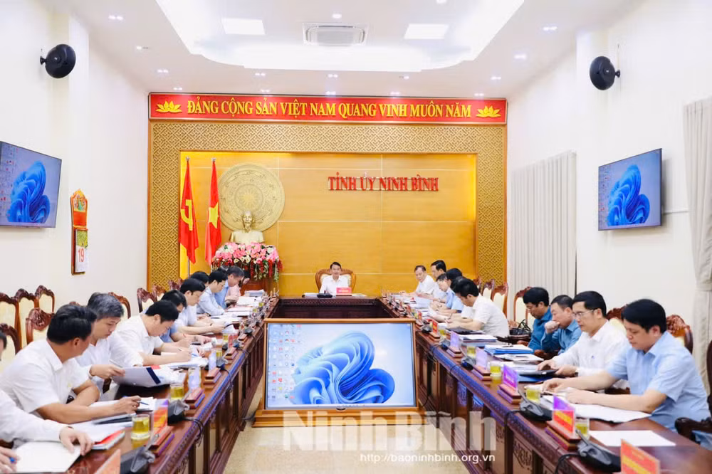 ninh.jpg