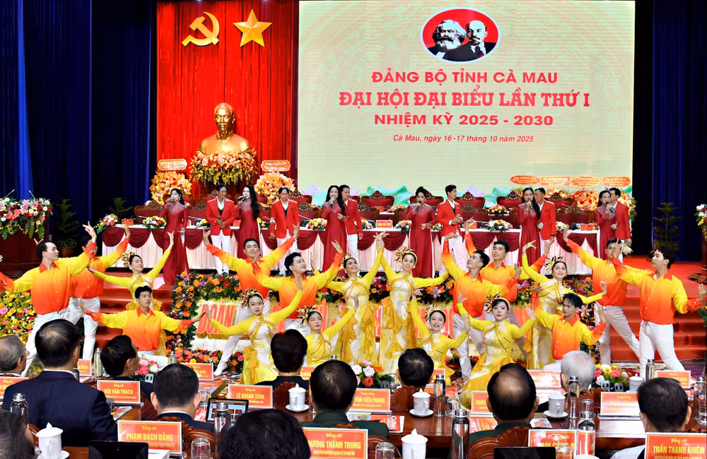 Quang cảnh khai mạc Đại hội đại biểu Đảng bộ tỉnh Cà Mau lần thứ I, nhiệm kỳ 2025-2030. (Ảnh Ban Tổ chức Đại hội cung cấp)