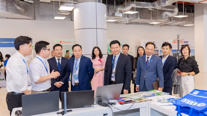 Đào tạo nhân lực năng lượng trong kỷ nguyên AI đòi hỏi các trường đại học gắn chặt với nhu cầu phát triển quốc gia và xu hướng công nghệ mới. Ảnh: Phương Cúc