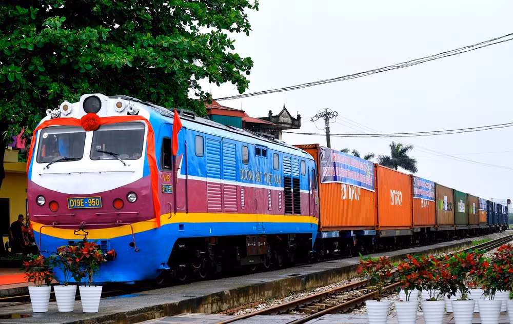 duong-sat-lien-van.png