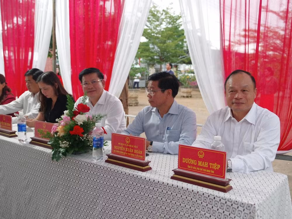 PGS.TS Đinh Văn Châu – Hiệu trưởng Trường Đại học Điện lực tại chương trình.