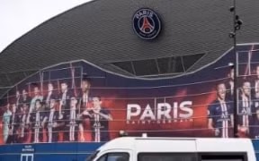 khung bo is de doa an ninh cac tran champions league dem nay duoc that chat hinh 1