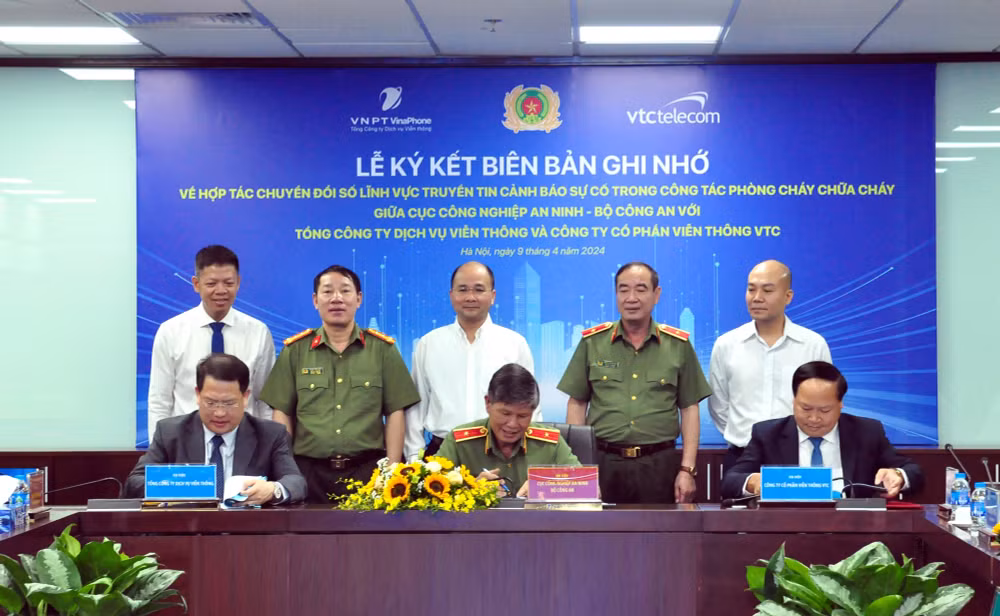 ky ket hop tac chuyen doi so linh vuc truyen tin canh bao su co trong cong tac phong chay chua chay hinh 1