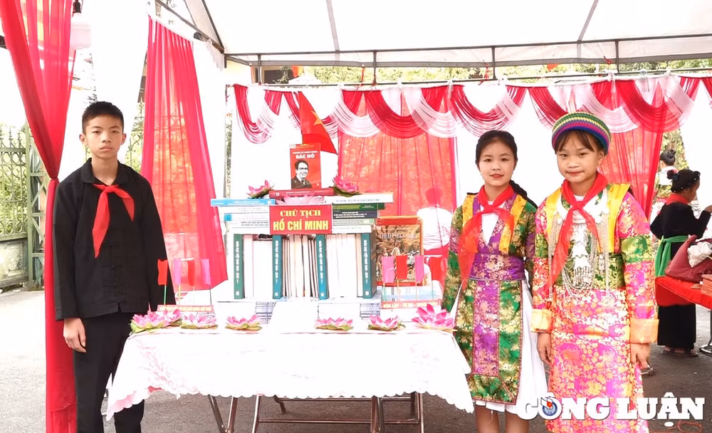 ha giang khai mac hoi thi xep sach nghe thuat 2024 hinh 3