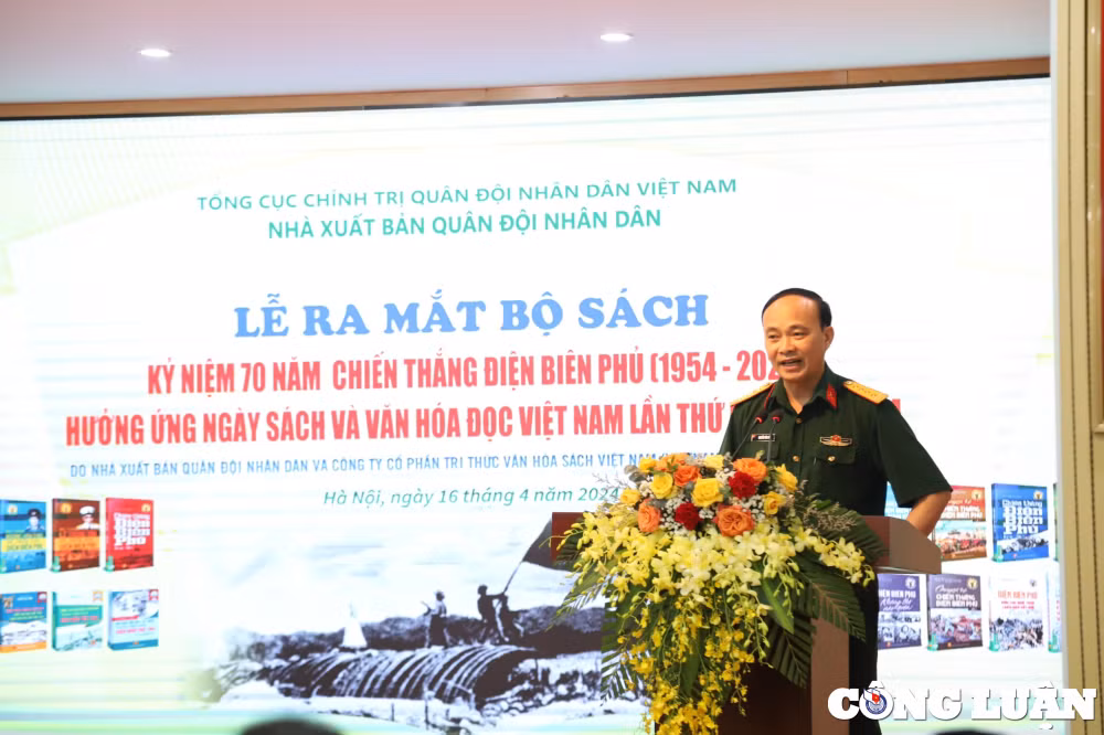 ra mat 30 cuon sach nhan ky niem 70 nam chien thang dien bien phu hinh 1