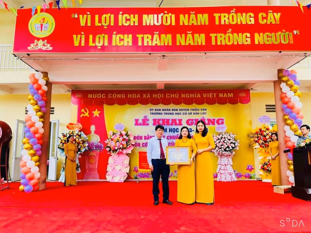 truong trung hoc co so dan luc trieu son thanh hoa doan ket xay dung truong chuan quoc gia muc do2 hinh 2