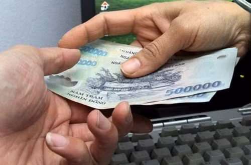 gia lai hai can bo phong tnmt bi tam giu de dieu tra ve hanh vi nhan hoi lo hinh 1