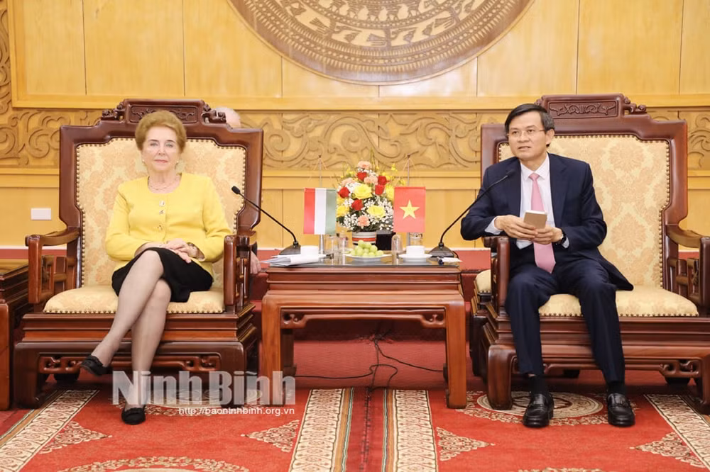 ninh binh mong muon duoc hop tac voi hungary tren linh vuc du lich thu hut dau tu hinh 1